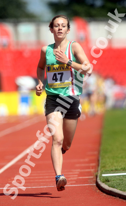 Charlotte Taylor (Lincolnshire) 3rd in the 3000m senior gils